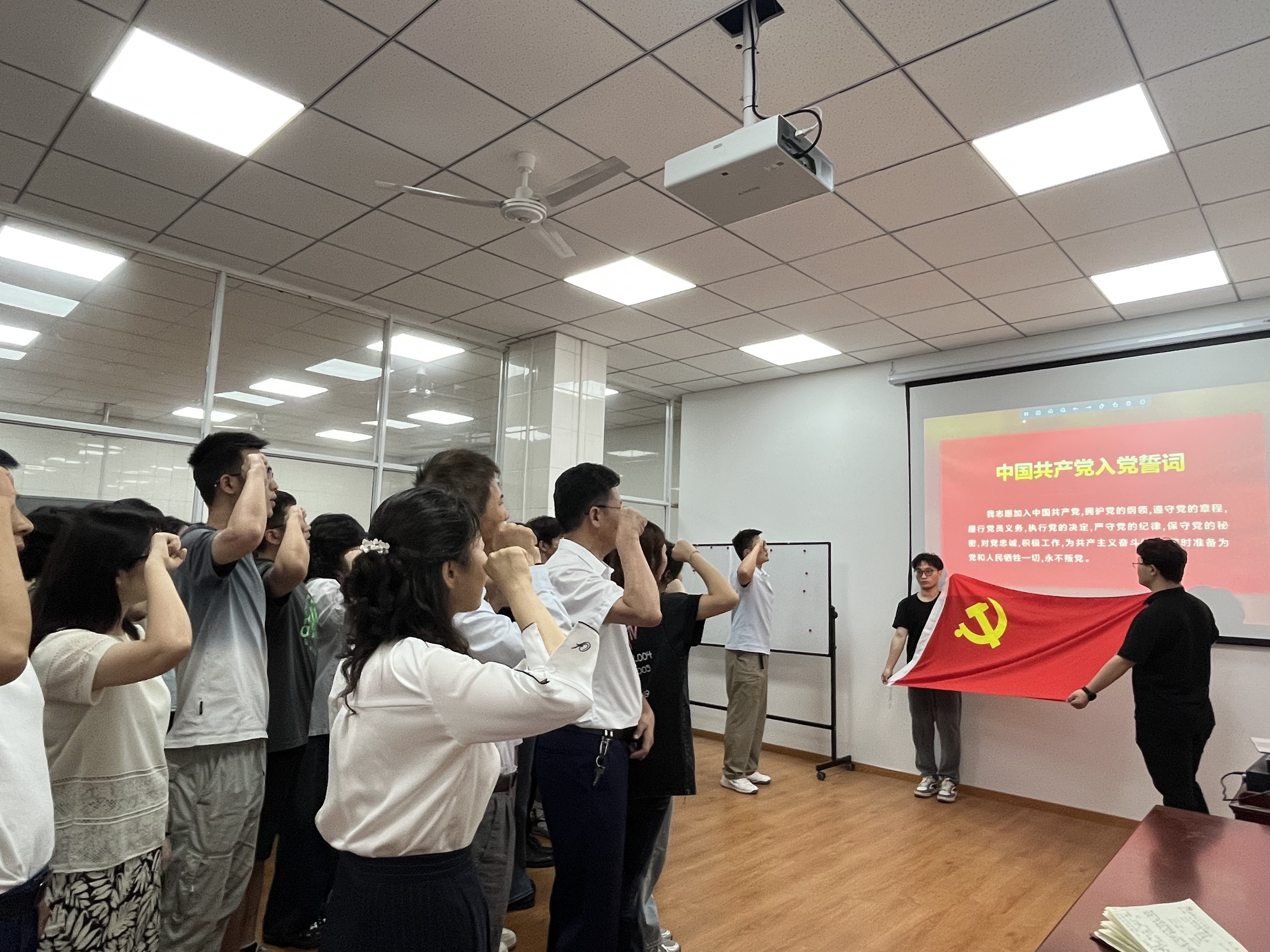 国产精品偷伦视频观看免费