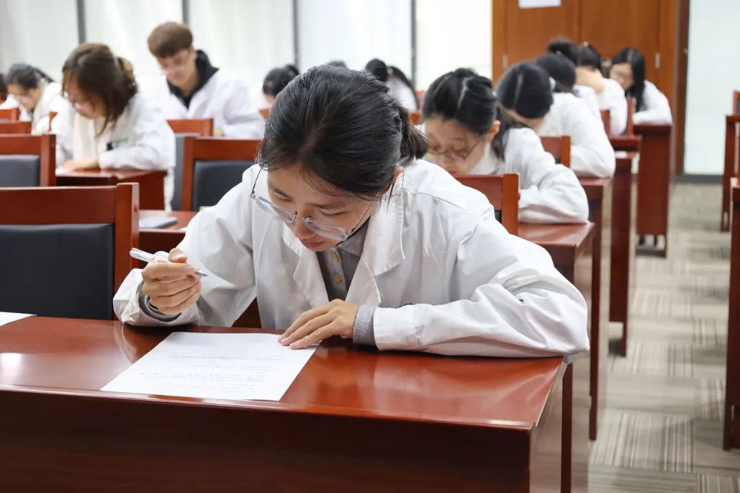 国产精品偷伦视频观看免费